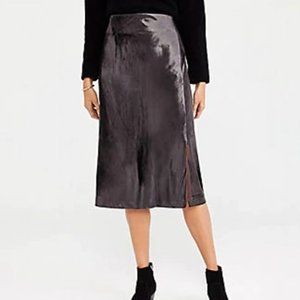 NWT Ann Taylor Velvet Pull On Skirt Medium